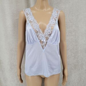 Ashley Taylor Vintage Light Blue Vintage Slip Cami Lace Vneck Women's Medium